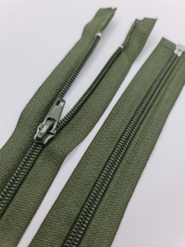 Moss Green size 5 80cm/31" open end zip