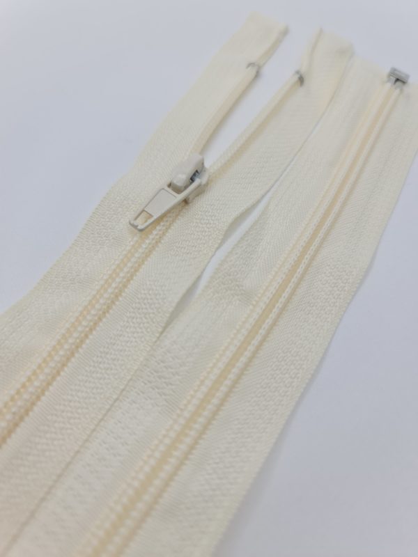 Milky White Size 5 65cm/25" and 85cm/33" nylon open end zip