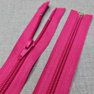Pink nylon open end zip Size 5 85cm/33"