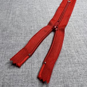 Closed end zip - Red 18cm/7"