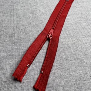 Red nylon closed end zip 20cm/8"