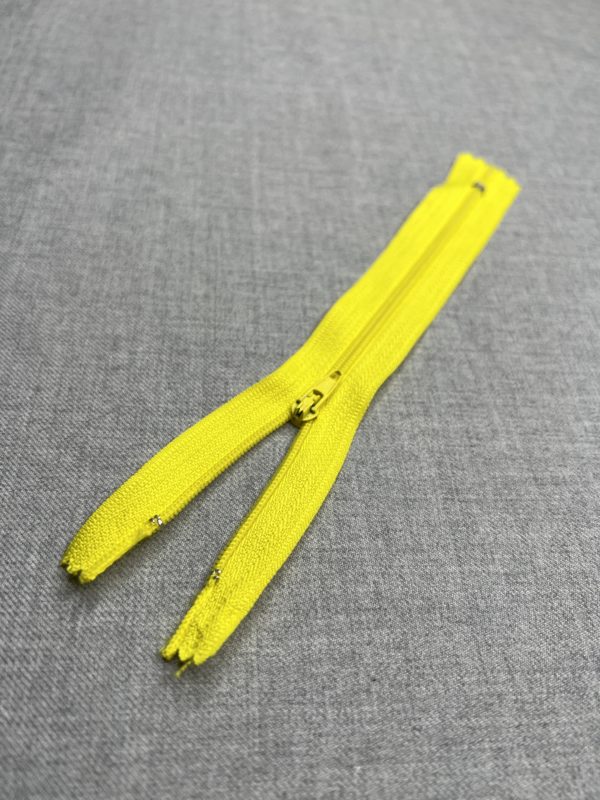 Yellow Nylon Closed end zip 18cm/7"