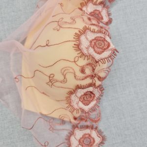 Lace - Old pink with flowers