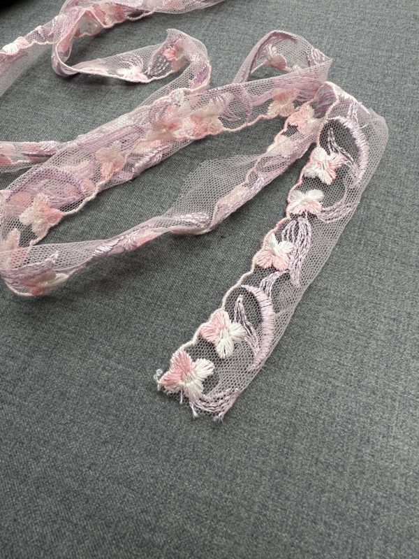 Decorative lace trim - Pink