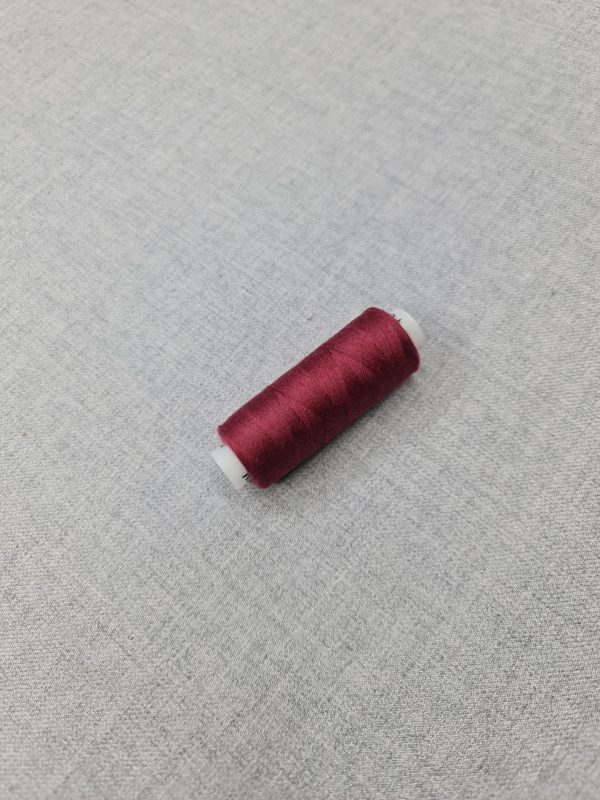 Thread in burgundy colour 177