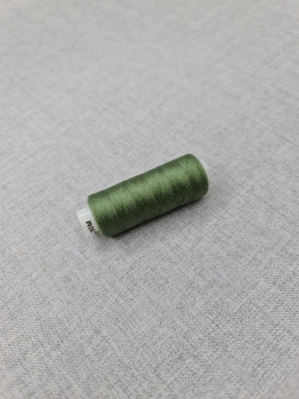 Thread in green colour 268