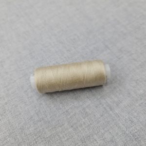 Thread in nude colour 307