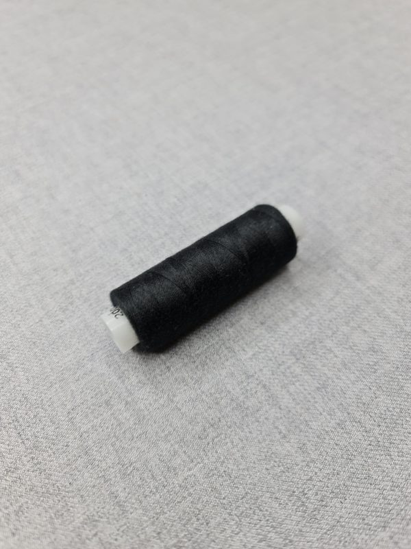 Thread in black colour 332