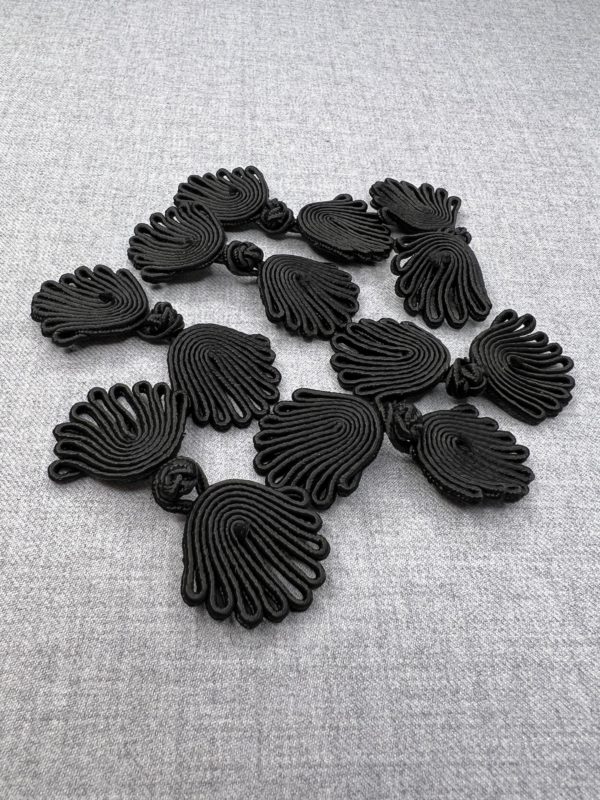 Knot frog buttons black, 3 pairs